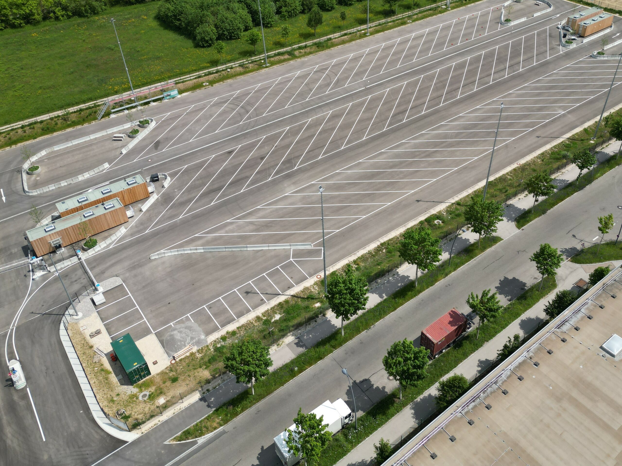 Parkplatz bei Kloiber bietet reichlich Platz für Lkw und eine sichere Nachtruhe für die Fahrer.